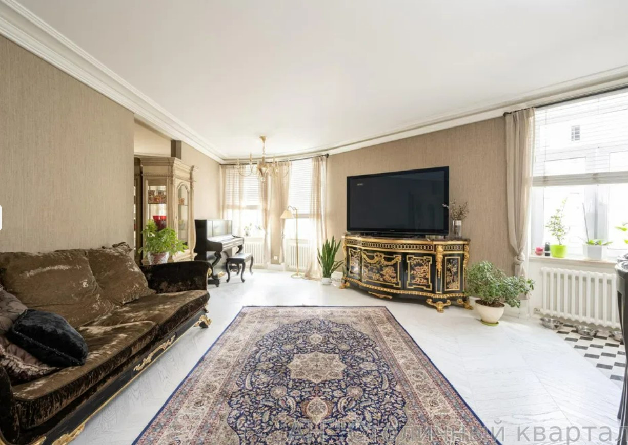 Продажа 4к квартиры в Киеве,  Щекавицкая ул., 30/39 1
