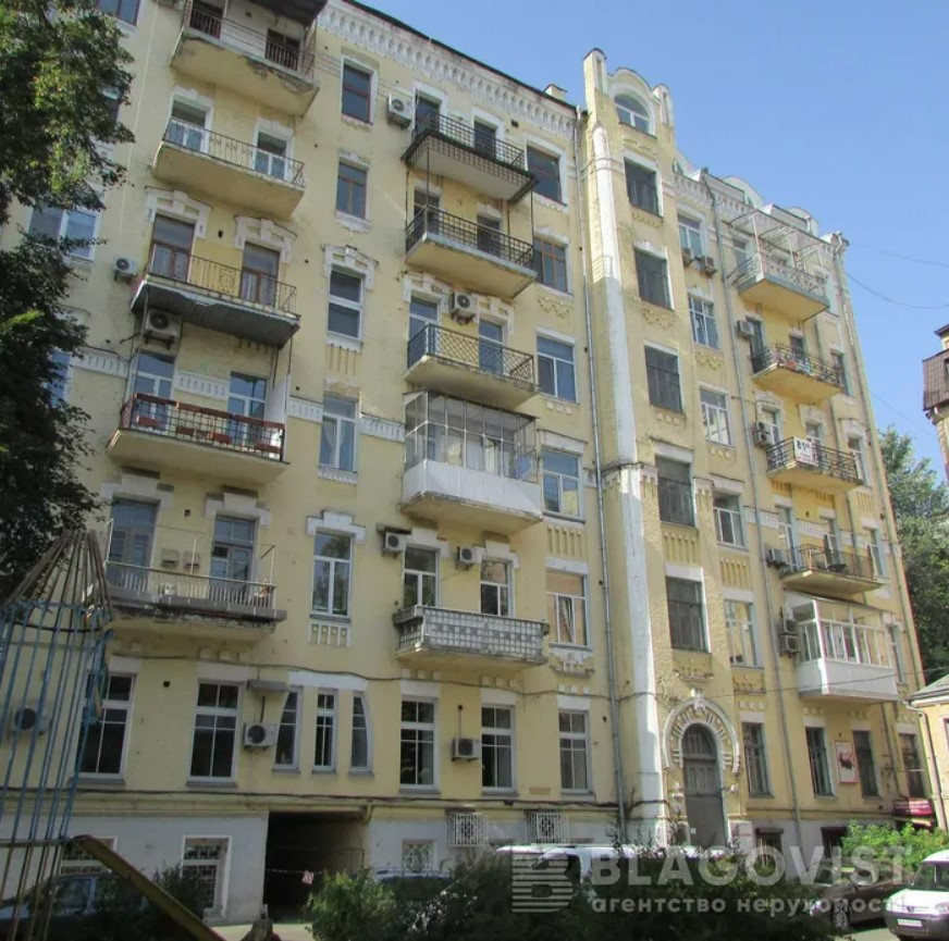 Продажа 2к квартиры в Киеве,  Музейный переулок, 8Б 1