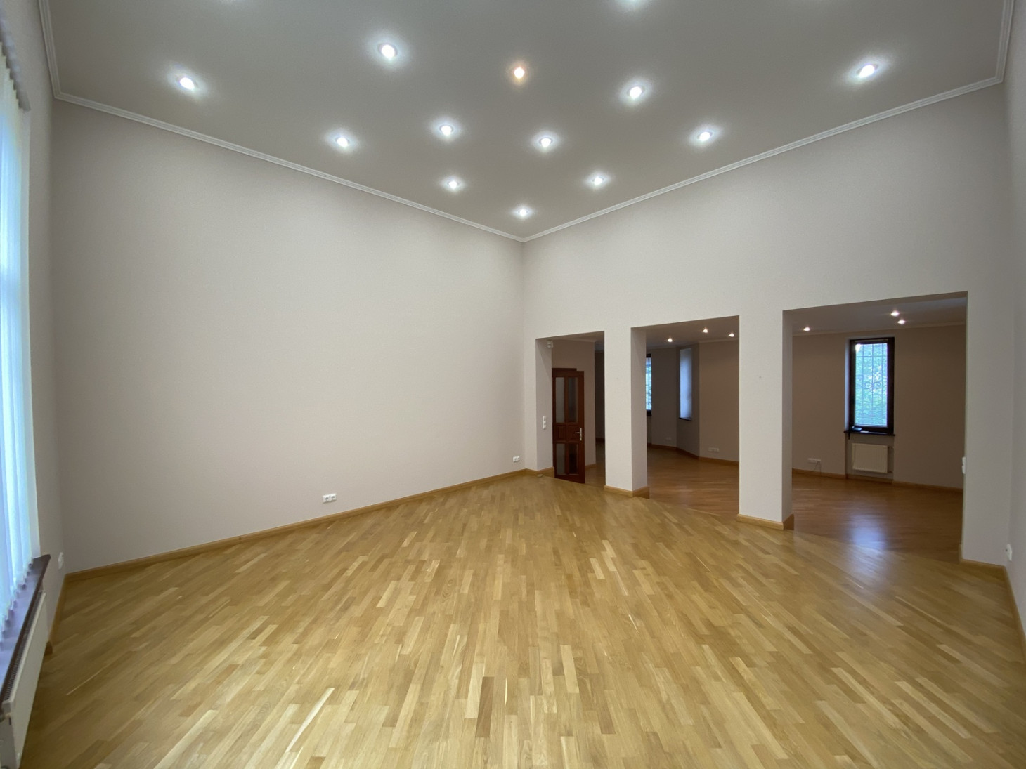 Аренда 7к дома в Киеве,  Муромская ул., 4