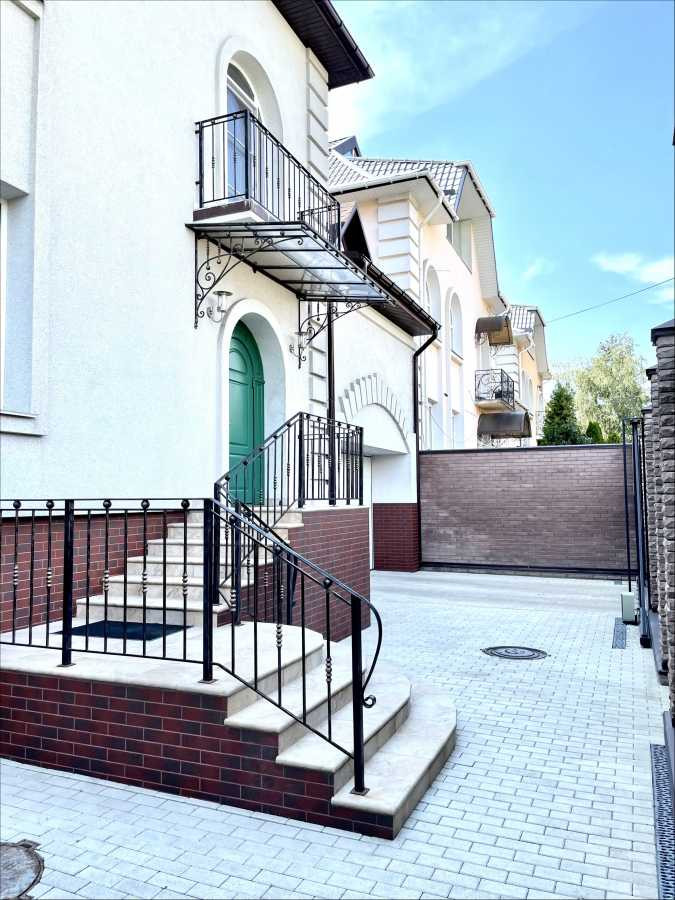 Аренда 6к дома в Киеве, Яслинская ул., 19