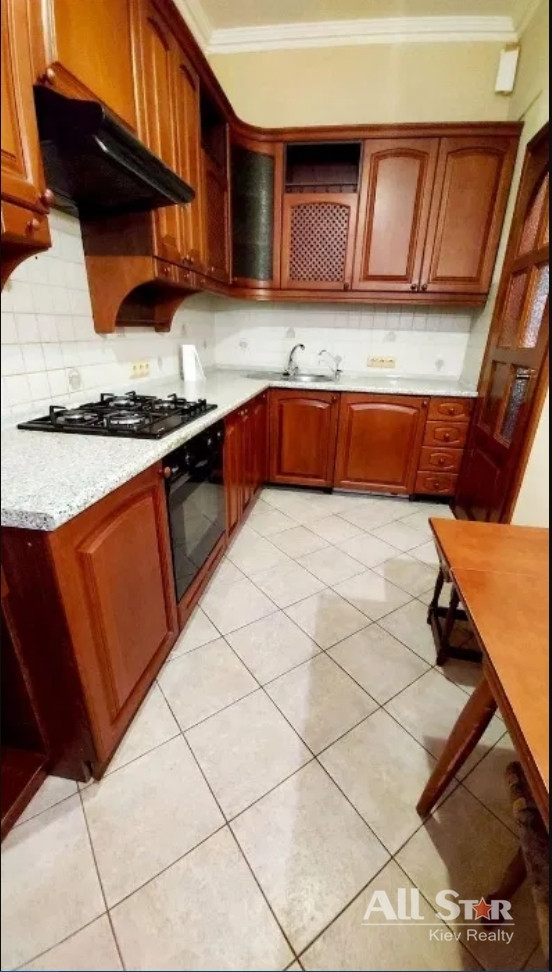 Продажа 2к квартиры в Киеве,  Лысенко ул., 8 2