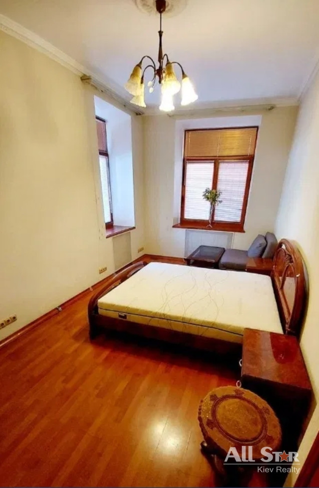 Продажа 2к квартиры в Киеве,  Лысенко ул., 8 5