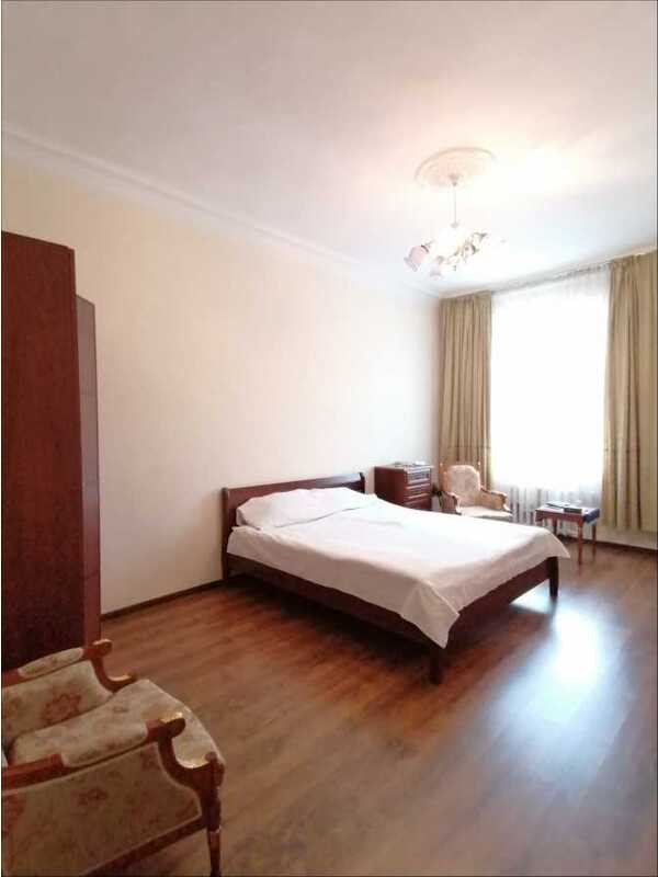 Продажа 2к квартиры в Киеве,  Гринченко Бориса ул., 4 2