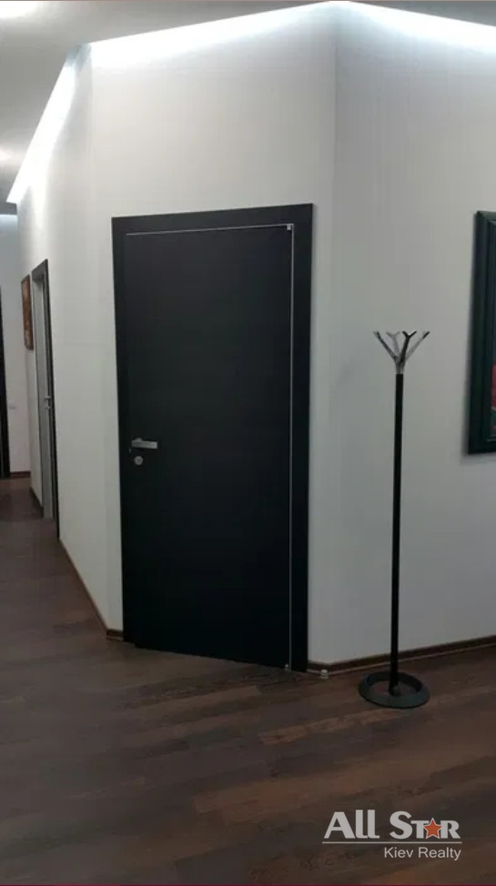 Продажа 2к квартиры в Киеве,  Богдана Хмельницкого ул., 9Б 11