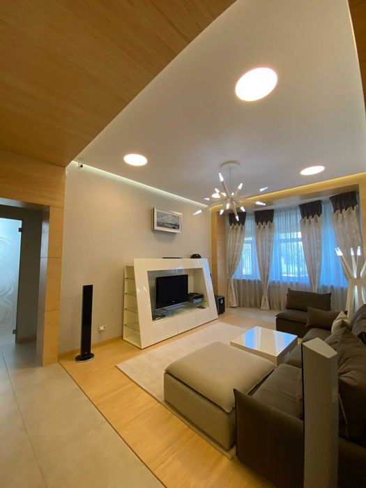 Продажа 4к квартиры в Киеве,  Круглоуниверситетская ул., 7 0