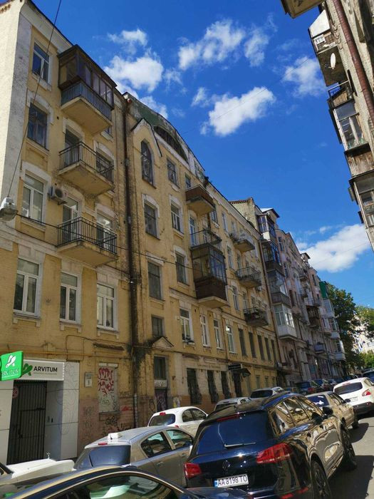Продажа 3к квартиры в Киеве,  Чеховский переулок, 9 0