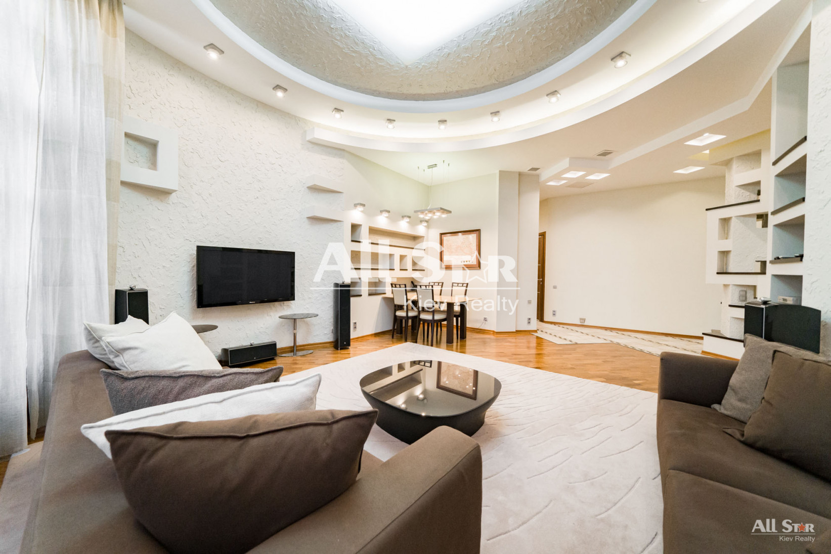 Аренда 3к квартиры в Киеве,  Шелковичная ул., 22 0