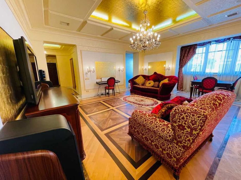Аренда 4к квартиры в Киеве,  Пирогова ул., 6А 0