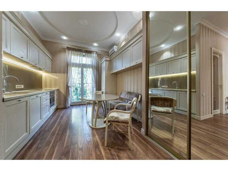 Продажа 2к квартиры в Киеве,  Шелковичная ул., 32/34 3