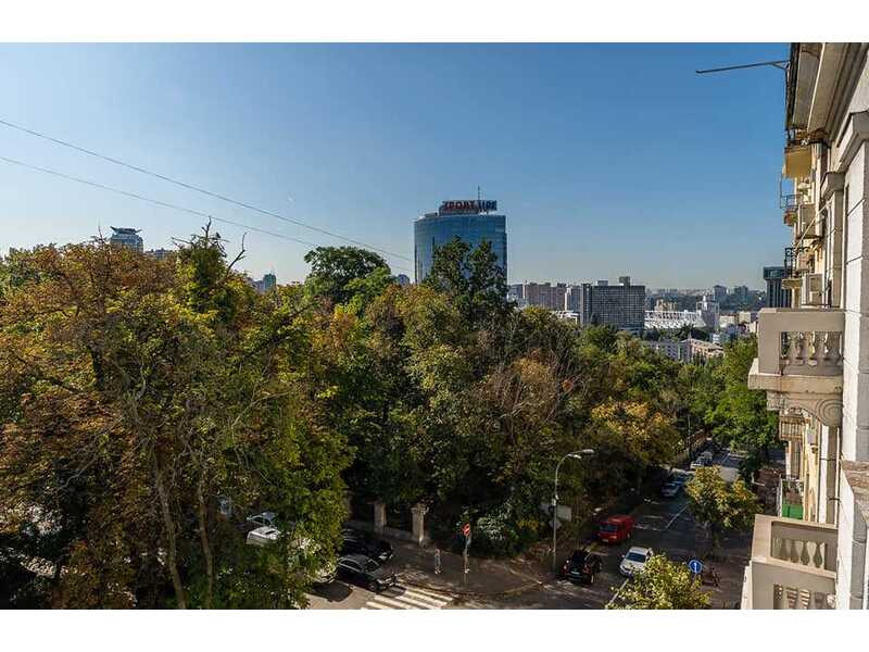 Продажа 2к квартиры в Киеве,  Шелковичная ул., 32/34 11