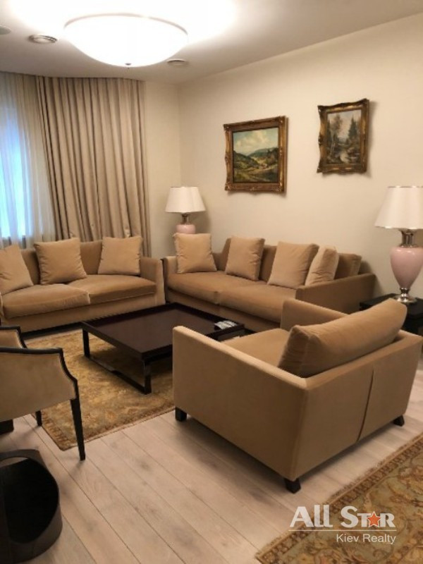 Продажа 5к квартиры в Киеве,  Тимирязевская ул., 32 1
