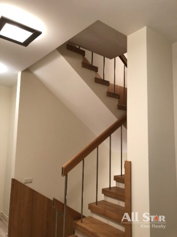 Продажа 5к квартиры в Киеве,  Тимирязевская ул., 32 10