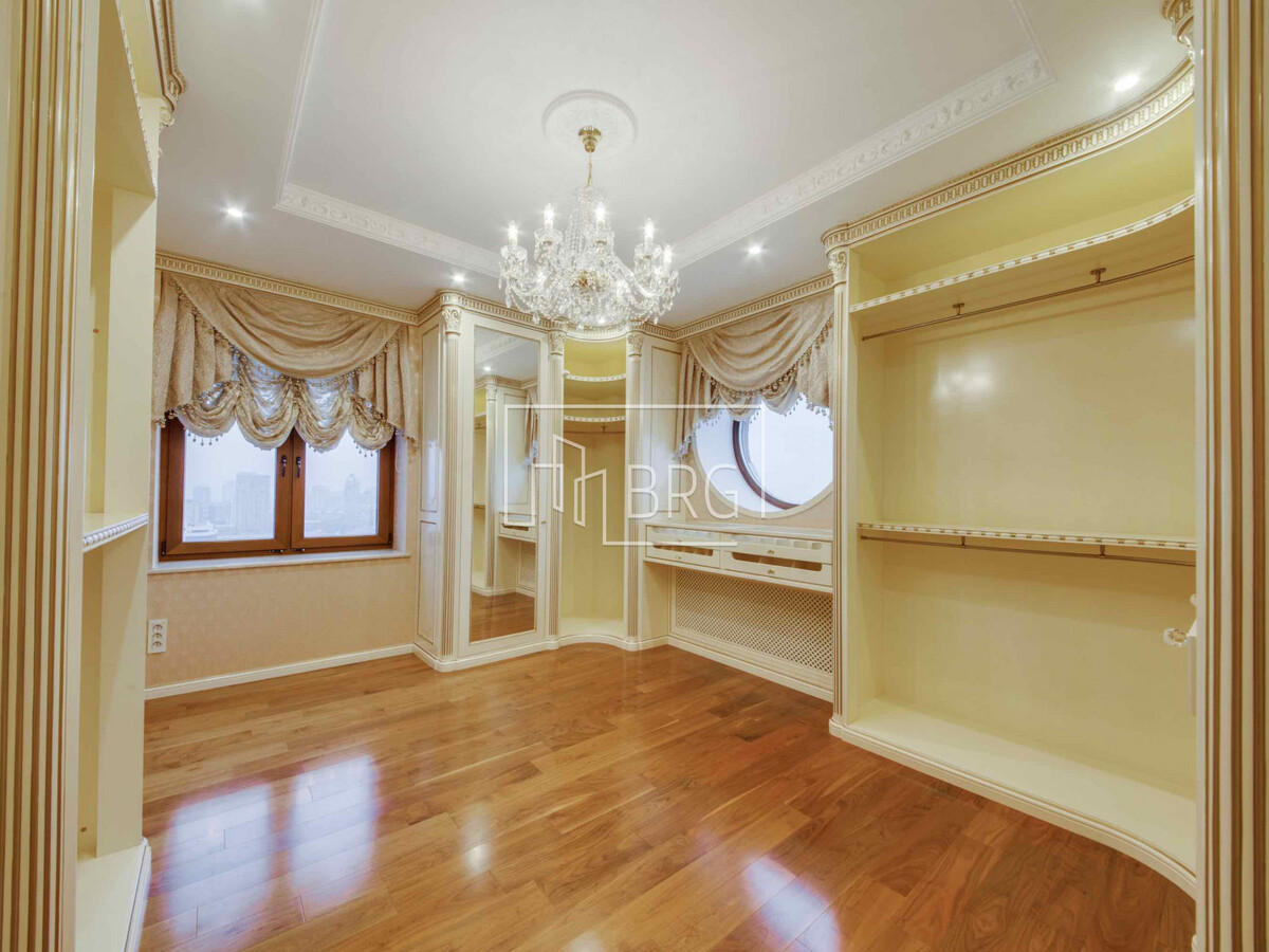 Продажа 5к квартиры в Киеве,  Кловский спуск, 5 7
