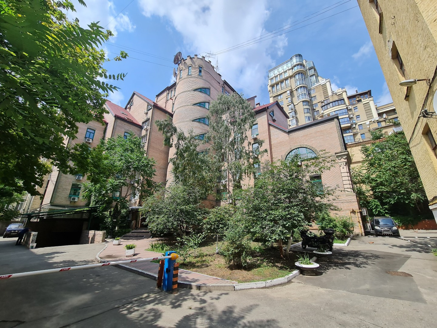 Продажа 9к квартиры в Киеве,  Назаровская ул. (Ветрова ул.), 7Б 0