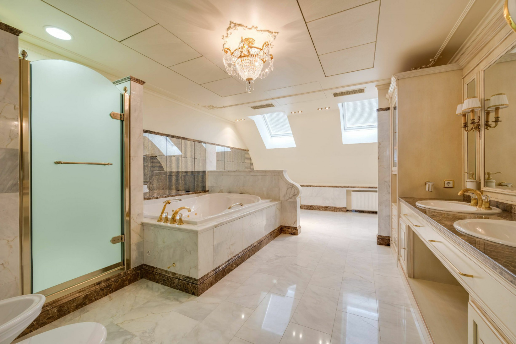 Продажа 6к квартиры в Киеве,  Коновальца ул. (Щорса ул.), 32Б 12