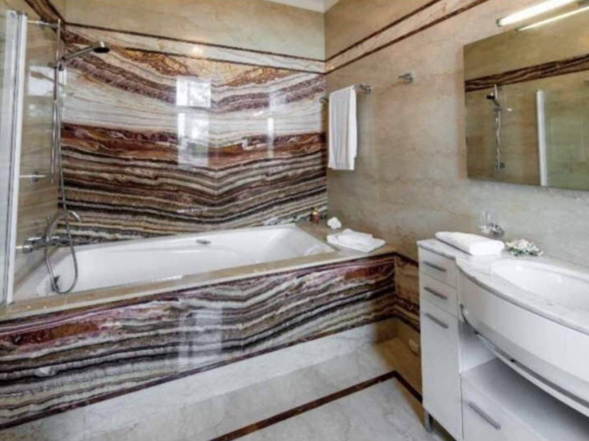 Продажа 8к дома в Киеве,  Редутная ул., 8