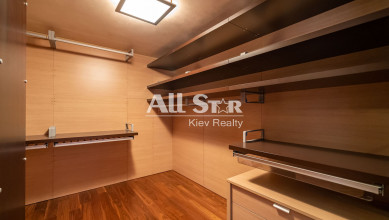 Шевченко Тараса бульвар 11 sub 27