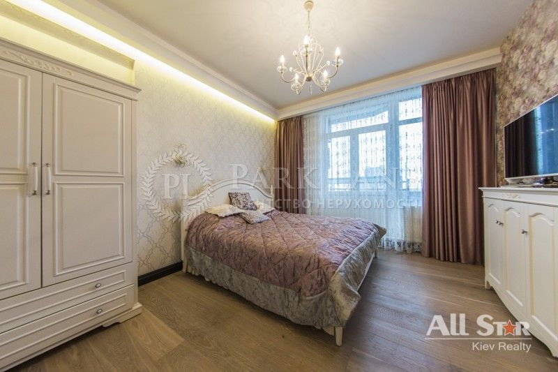 Аренда 3к квартиры в Киеве,  ЖК Триумф, Зверинецкая ул., 59 2
