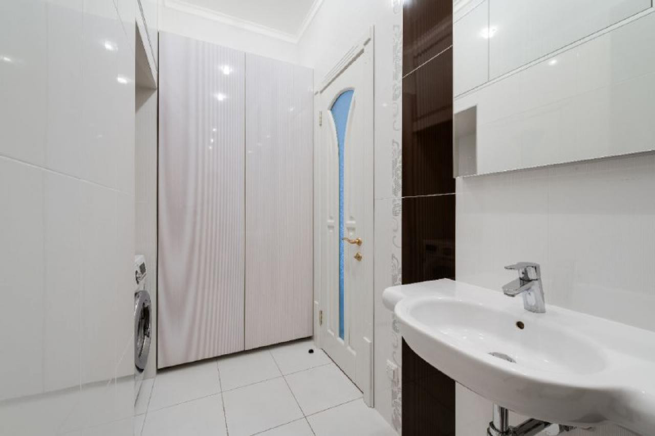 Продажа 3к квартиры в Киеве,  ЖК Новопечерские Липки, Драгомирова Михаила ул., 20 24