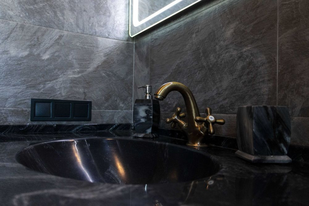 Продажа 2к квартиры в Киеве,  Андреевский спуск, 17