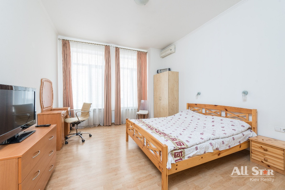 Продажа 3к квартиры в Киеве,  Рейтарская ул., 35А 1
