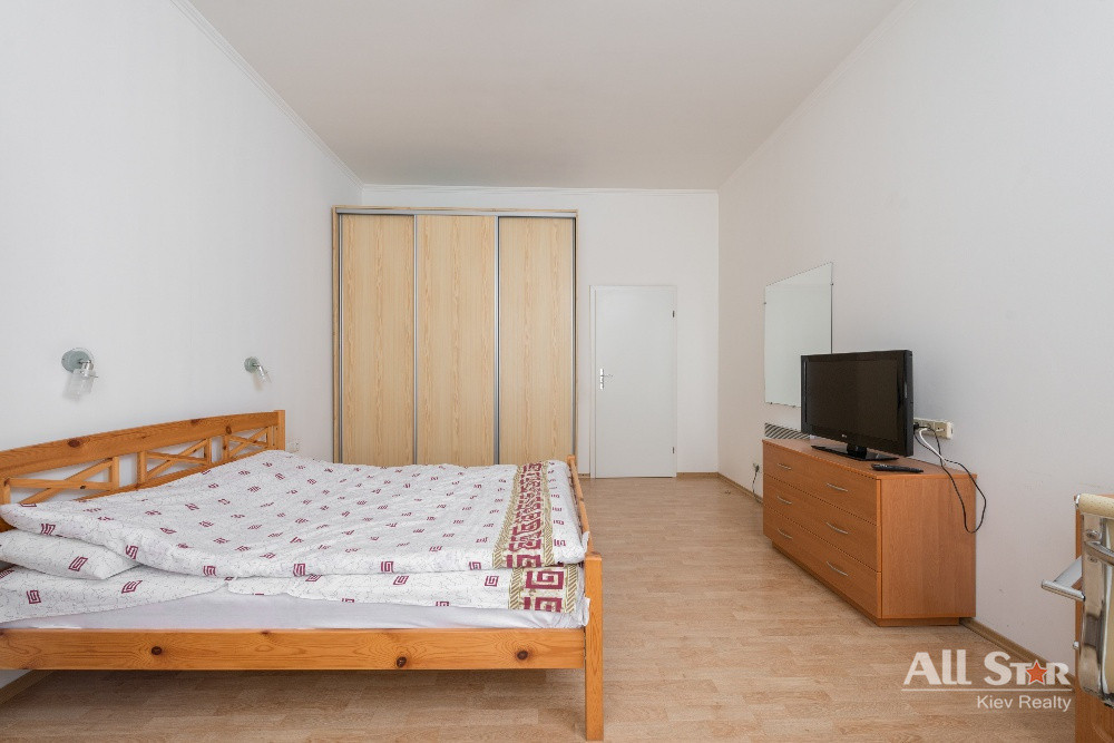 Продажа 3к квартиры в Киеве,  Рейтарская ул., 35А 2