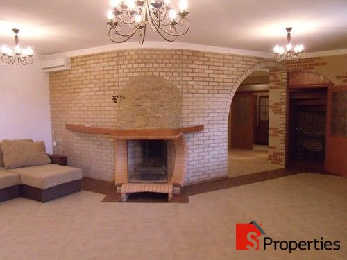 Аренда 5к дома в Киеве, Уральская ул., 36Б 23