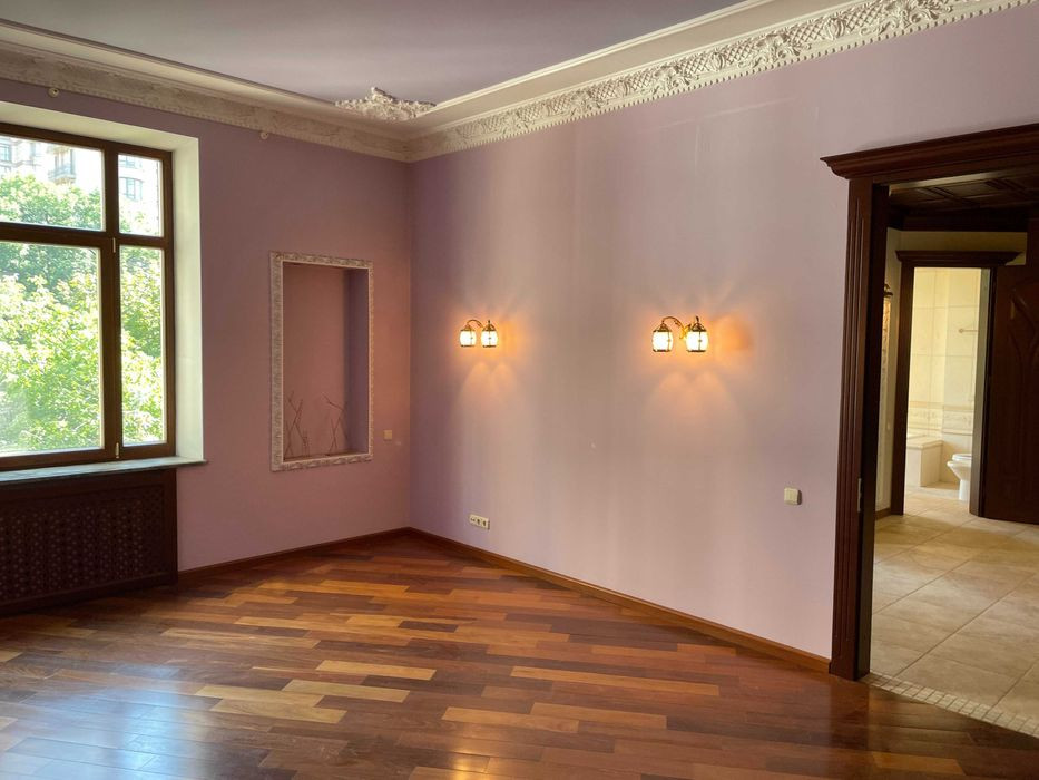Продажа 2к квартиры в Киеве,  Банковая ул., 3 2