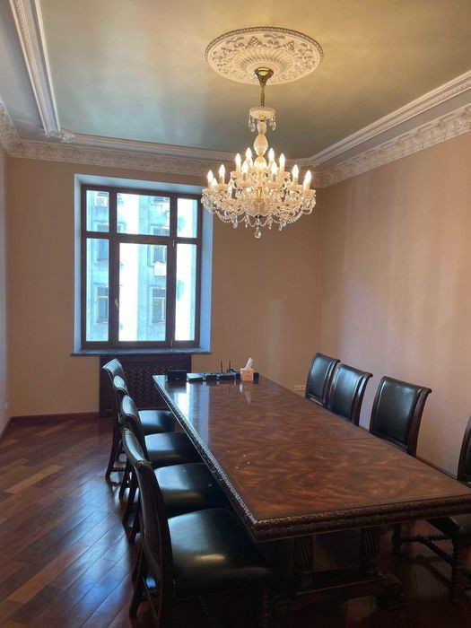 Продажа 2к квартиры в Киеве,  Банковая ул., 3 5