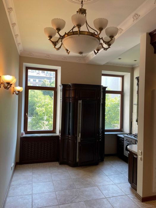 Продажа 2к квартиры в Киеве,  Банковая ул., 3 19