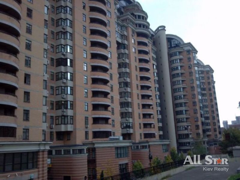 Продажа 2к квартиры в Киеве,  Старонаводницкая ул., 13 4