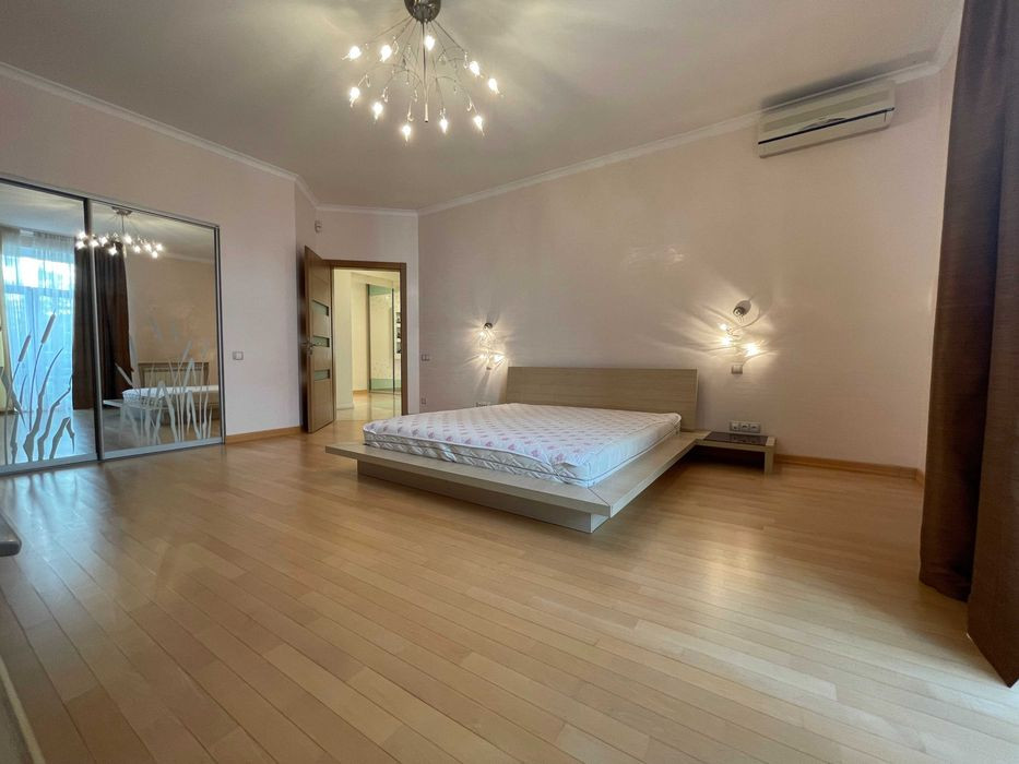 Продажа 4к квартиры в Киеве,  Панаса Мирного ул., 10 8