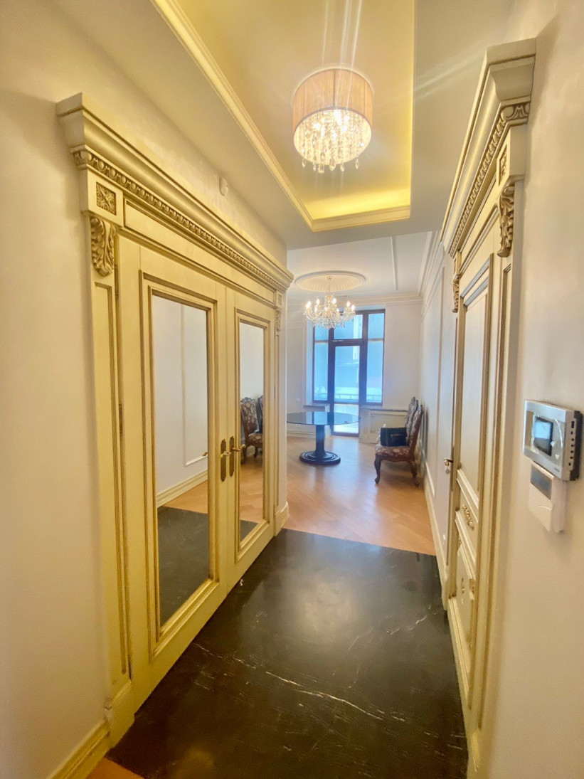 Аренда 3к квартиры в Киеве,  Коцюбинского Михаила ул., 6 11
