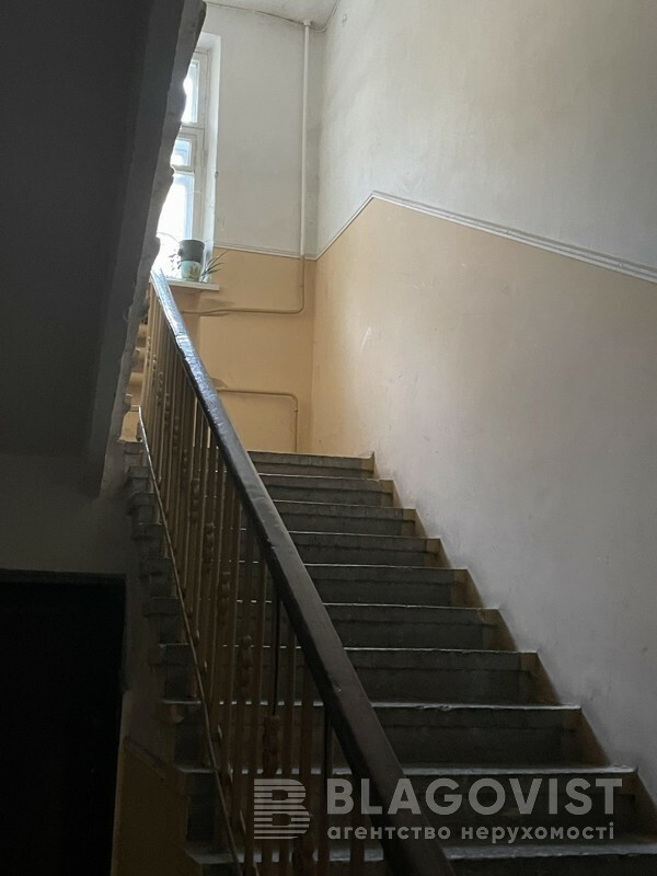 Продажа 2к квартиры в Киеве,  Рейтарская ул., 30 3
