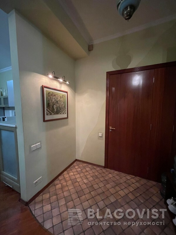 Продажа 2к квартиры в Киеве,  Рейтарская ул., 30 7