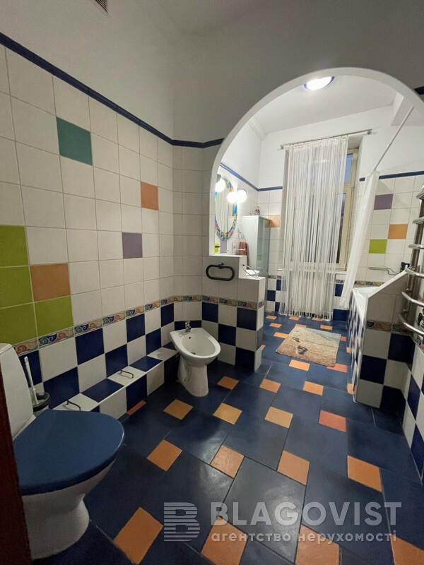 Продажа 2к квартиры в Киеве,  Рейтарская ул., 30 8