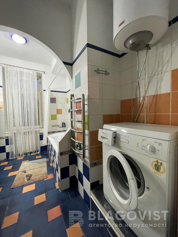 Продажа 2к квартиры в Киеве,  Рейтарская ул., 30 9