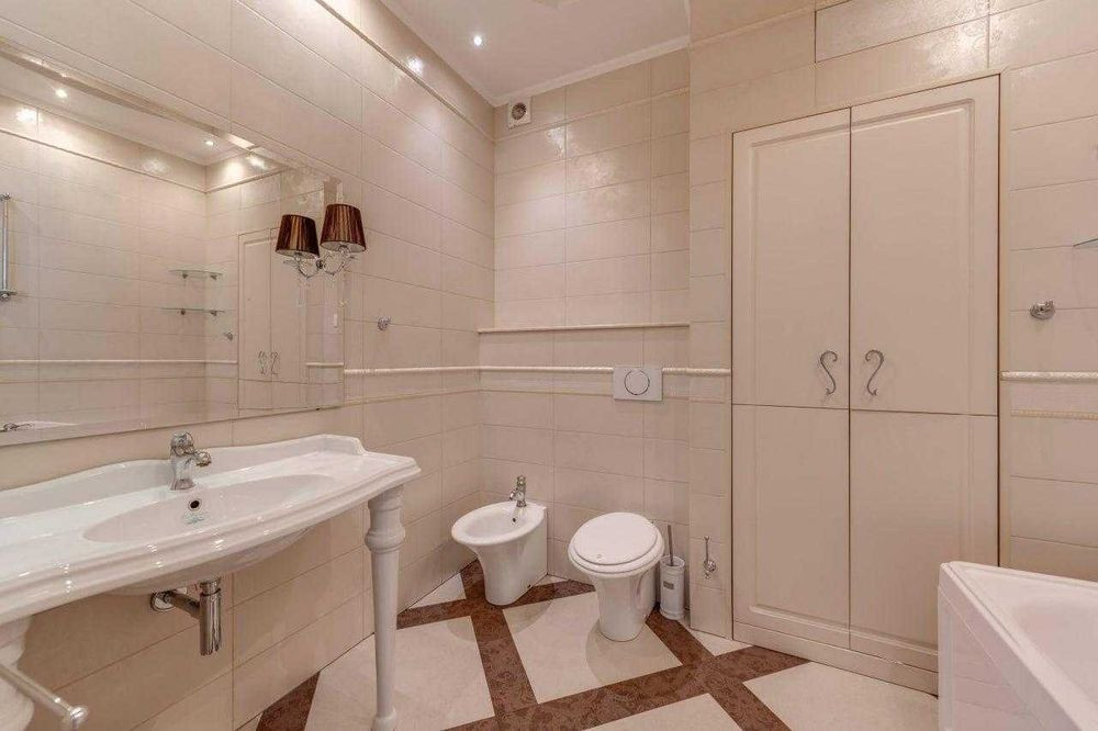 Продажа 3к квартиры в Киеве,  ЖК Новопечерские Липки, Драгомирова Михаила ул., 12 6