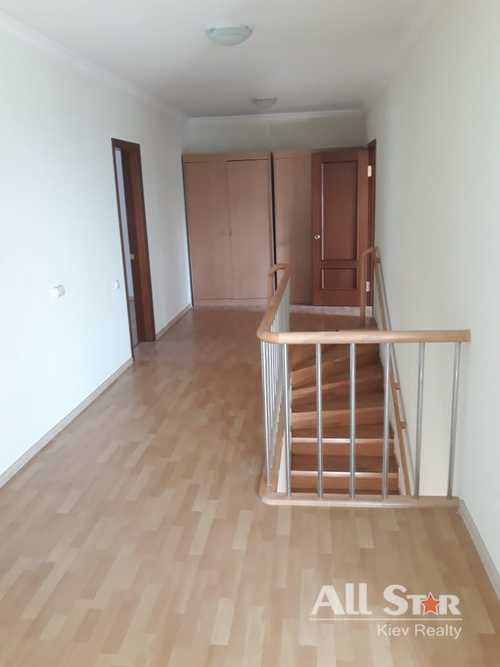 Аренда 5к дома в Киеве, Менделеева ул., 11