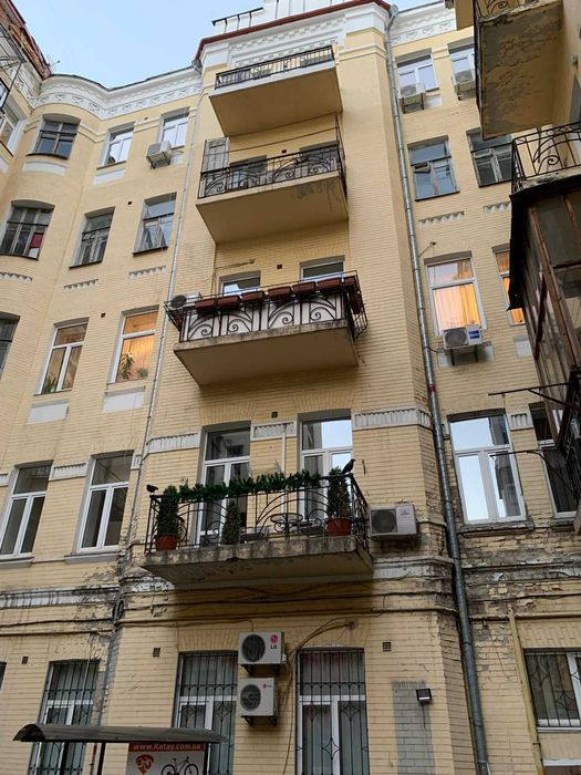 Продажа 2к квартиры в Киеве,  Пушкинская ул., 21 1
