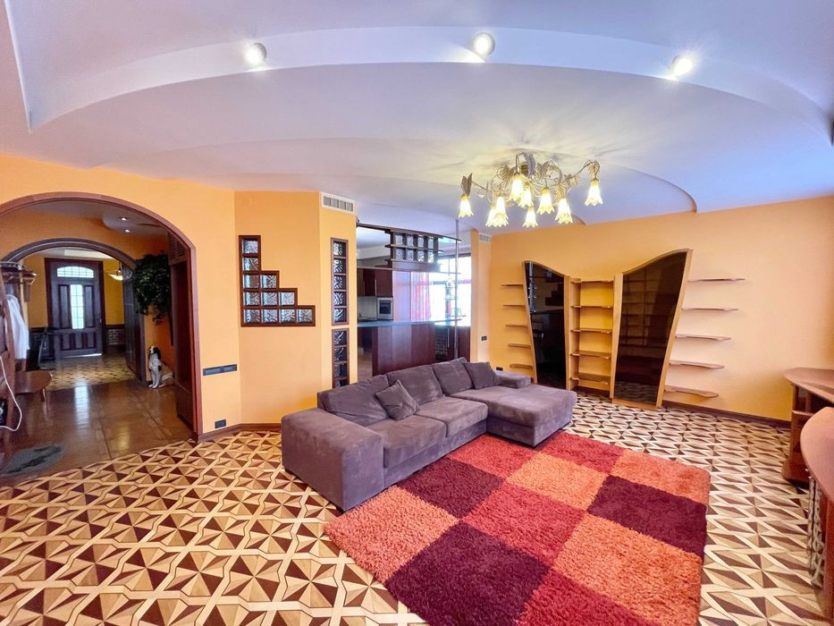 Продажа 5к квартиры в Киеве,  Павловская ул., 18 0