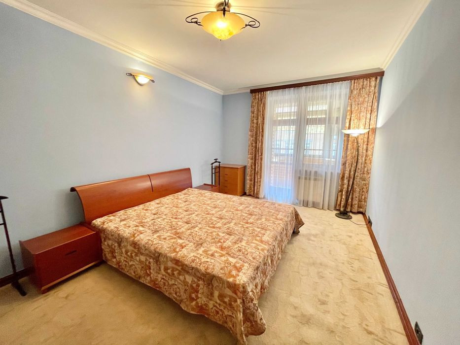Продажа 5к квартиры в Киеве,  Павловская ул., 18 4