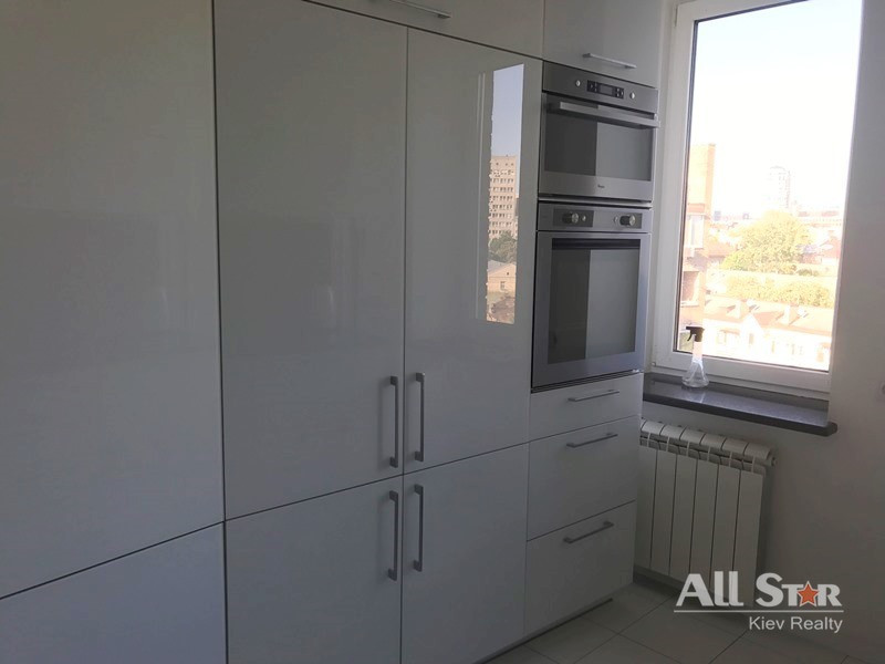 Продажа 3к квартиры в Киеве,  Гоголевская ул., 37/2 32