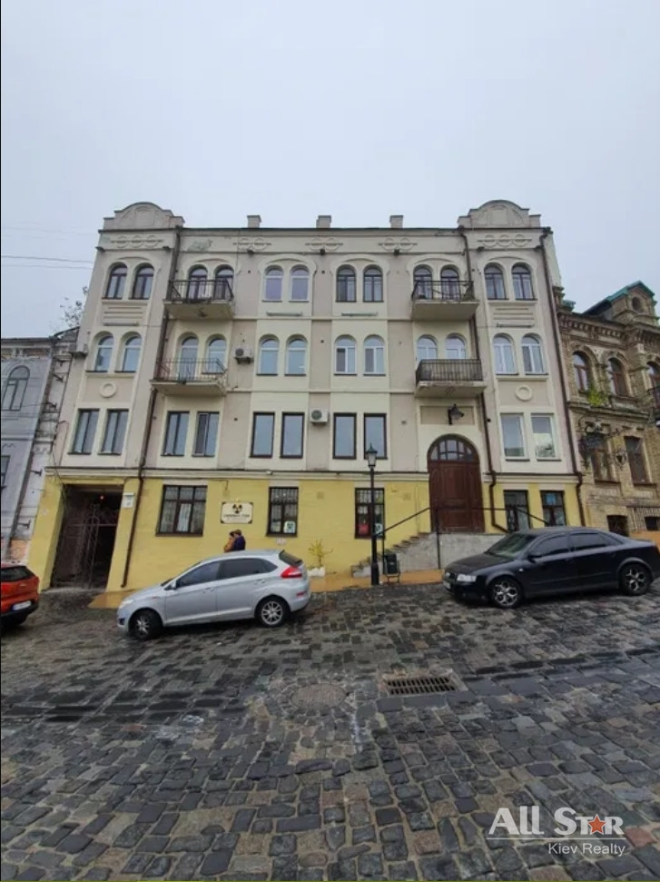 Продажа 2к квартиры в Киеве,  Андреевский спуск, 11 0