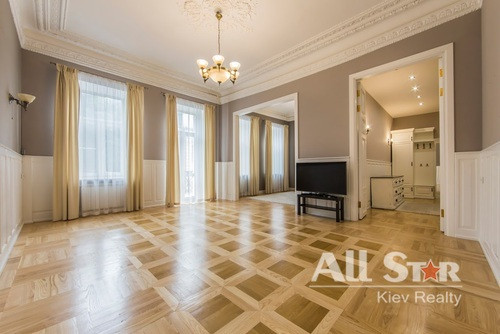 Аренда 4к квартиры в Киеве,  Софиевская ул., 25 23