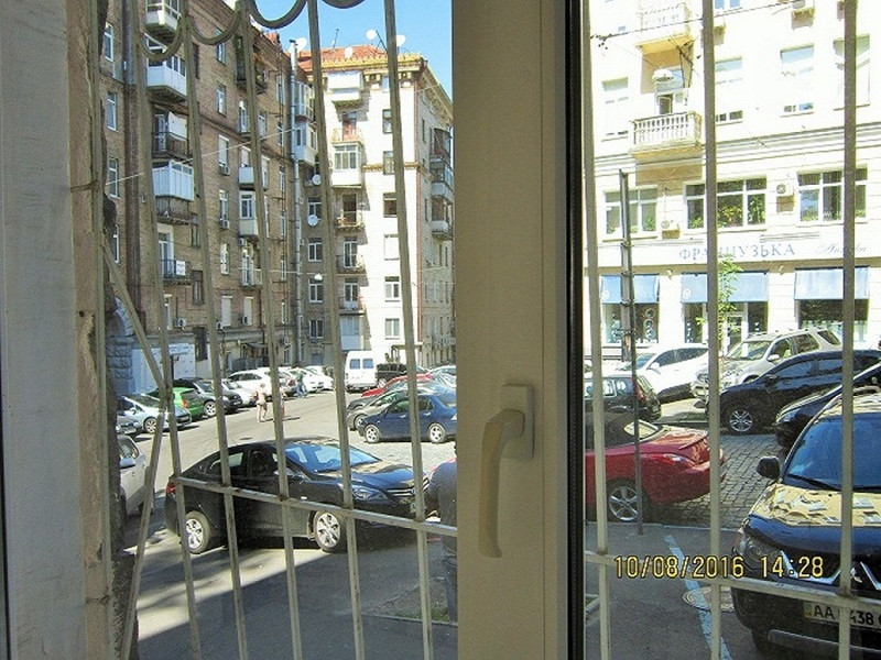 Продажа 3к квартиры в Киеве,  Лютеранская ул., 10