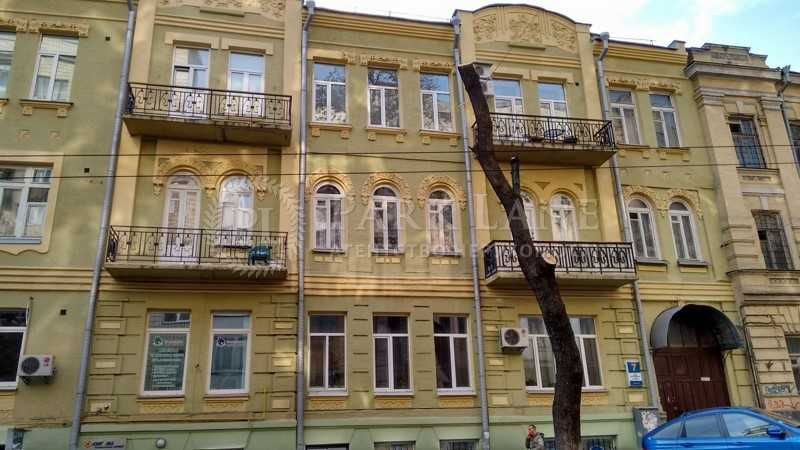 Продажа 2к квартиры в Киеве,  Малая Житомирская ул., 7 1