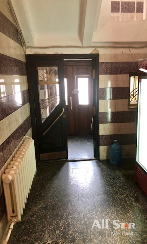 Продаж 5к квартири в Києві,  Велика Житомирська вул., 6/11 23