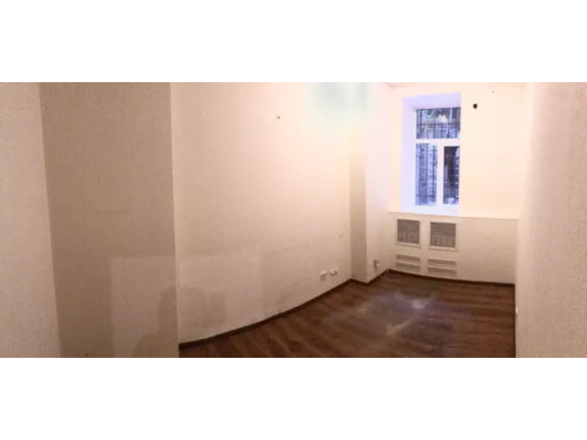 Продажа 3к квартиры в Киеве,  Малоподвальная ул., 4 6
