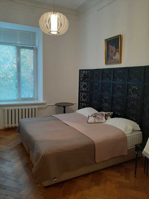 Продажа 2к квартиры в Киеве,  Десятинная ул., 2